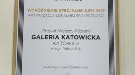 GALERIA KATOWICKA Z WYRÓŻNIENIEM SPECJALNYM NA 8. GALI PRCH RETAIL AWARDS BIZNES, Kultura - „Projekt Wyższy Poziom”, realizowany przez Galerię Katowicką, otrzymał Wyróżnienie Specjalne Jury 2017 prestiżowego konkursu, organizowanego przez Polską Radę Centrów Handlowych. Eksperci docenili przełomowość projektu i jego głęboką integrację z dziesiątkami tysięcy klientów.