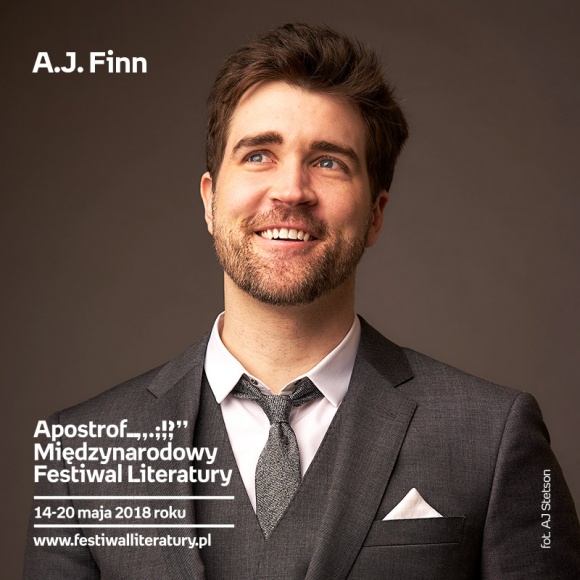 A.J Finn w Empiku Silesia BIZNES, Kultura - AJ Finn, autor "Kobiety w oknie" - najpopularniejszego thrillera 2018 roku spotka się z czytelniczkami i czytelnikami 19 maja o godz. 16:00 w katowickim salonie Empik Silesia w ramach Apostrof. Międzynarodowy Festiwal Literatury. Spotkanie poprowadzi Maria Olecha-Lisiecka.